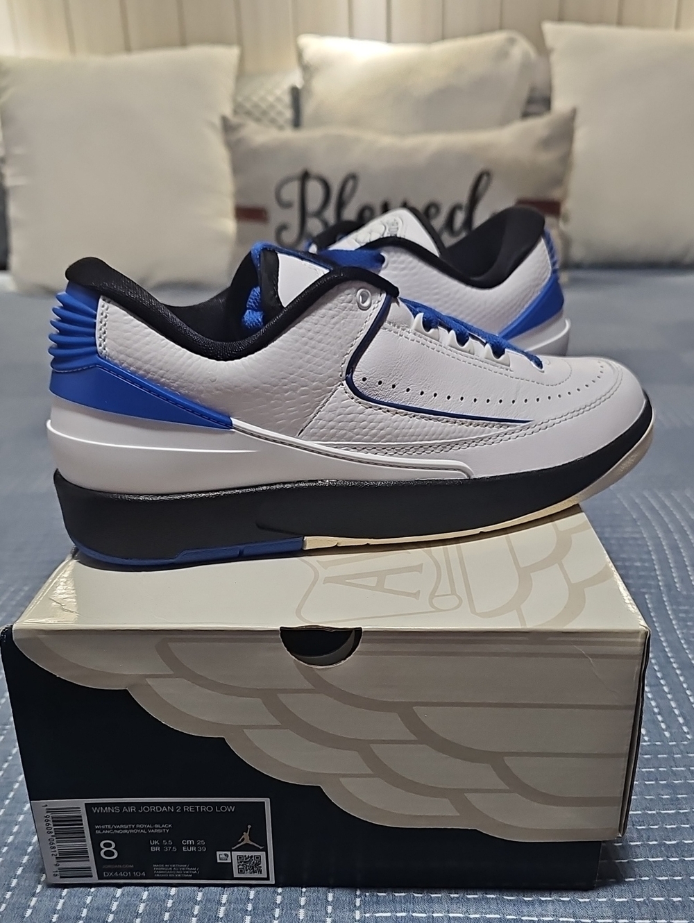 Jordan Low-Top Sneakers in White, Blue & Black